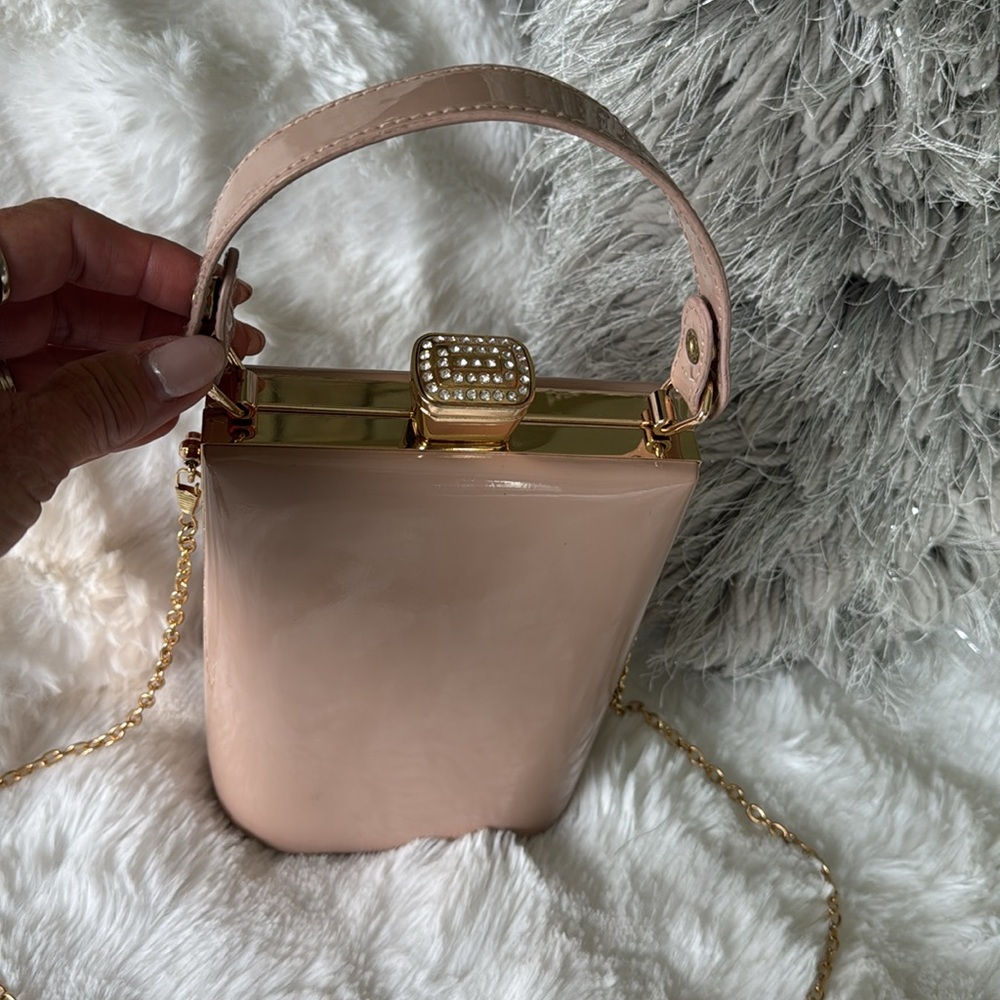 Elegant Nude Tan Women's Bag - Picture 2 of 5